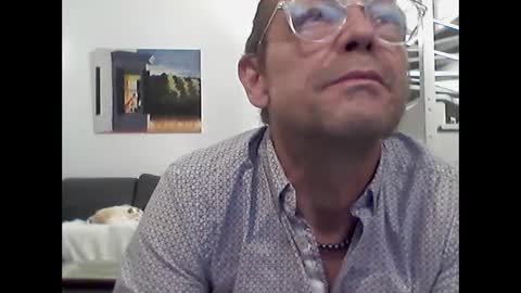 Snapshot of man38110 chatting on January 26, 8:23 pm man38110 online show from January 26, 8:23 pm