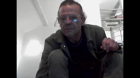 Snapshot of man38110 chatting on March 9, 8:42 pm man38110 online show from March 9, 8:42 pm