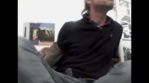 Snapshot of man38110 chatting on March 2, 12:20 am man38110 online show from March 2, 12:20 am