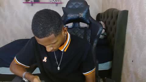 man_san11 online show from October 13, 7:27 pm