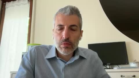 manager82 online show from April 15, 10:07 am