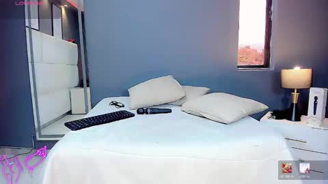 manellyksparklee online show from May 10, 2:01 pm