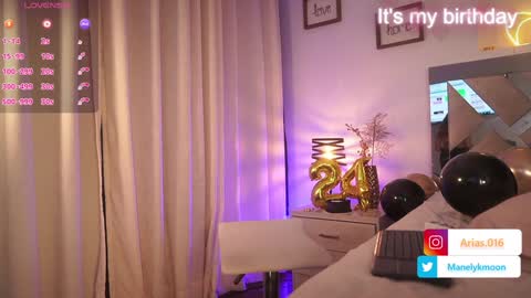 Snapshot of manelyk_10 chatting on January 7, 9:57 pm online show from January 7, 9:57 pm