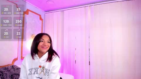 manelyk_evanss online show from September 22, 11:25 am