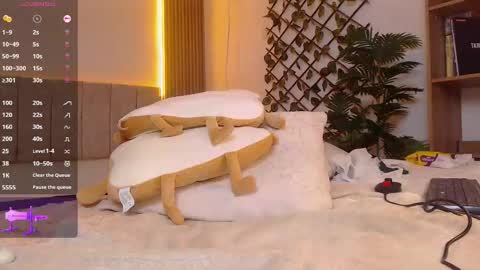 Danny online show from March 1, 12:04 am