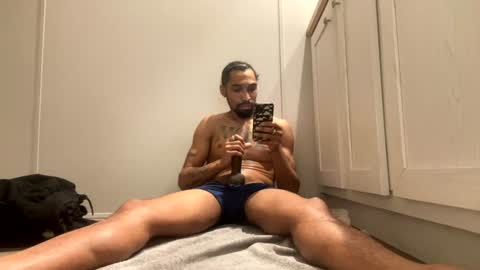 Snapshot of mani4sexy chatting on January 17, 9:17 pm Mani4sexy online show from January 17, 9:17 pm