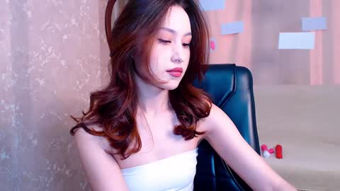 Ann online show from February 5, 8:00 am