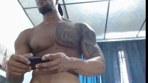 Snapshot of manolofitt chatting on February 13, 6:37 pm Manolo online show from February 13, 6:37 pm