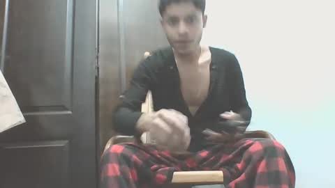 Snapshot of manuel444rl chatting on February 10, 1:35 am Manuel RL online show from February 10, 1:35 am