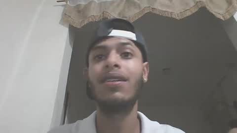 Snapshot of manuel444rl chatting on February 4, 11:27 pm Manuel RL online show from February 4, 11:27 pm