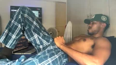 Manuel online show from August 3, 4:57 pm
