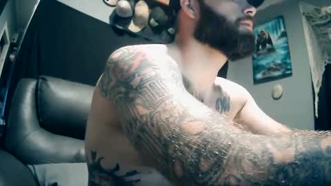 Daddy online show from November 9, 9:50 pm