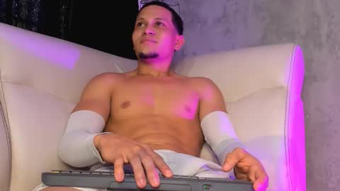 Manuel online show from September 22, 8:46 pm