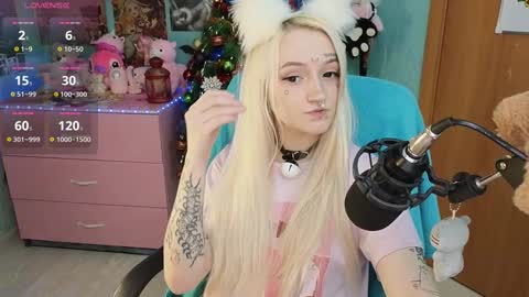 Manuela online show from December 7, 11:51 pm
