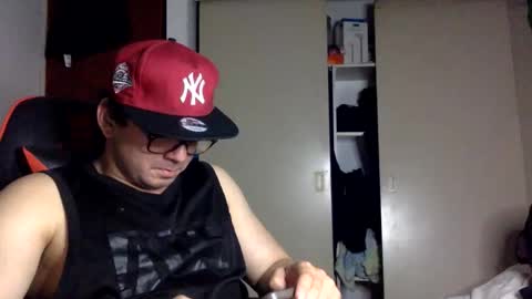 Manu online show from December 21, 11:00 pm