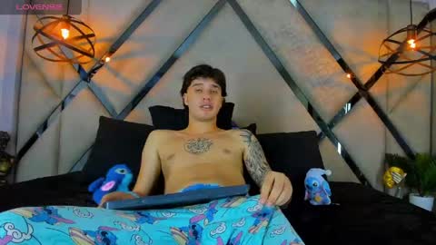 Manuel online show from March 22, 4:33 pm