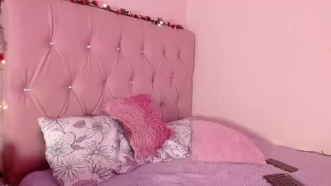 Manu  online show from February 19, 9:36 pm