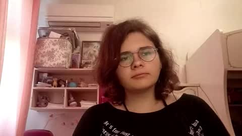 Hi Im Vini 18 years old online show from September 20, 11:24 am