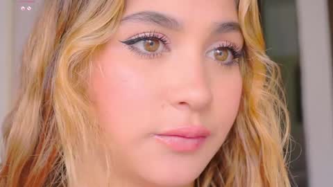 Mara Independent Model online show from May 30, 2:37 pm