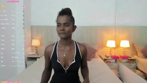 Mara Sinclair online show from July 7, 7:18 pm