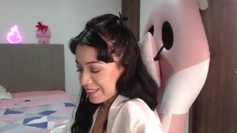 Marcela independent online show from March 7, 5:29 am