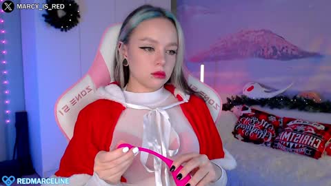 Snapshot of marceline_red chatting on December 24, 3:47 pm Lady Marceline online show from December 24, 3:47 pm