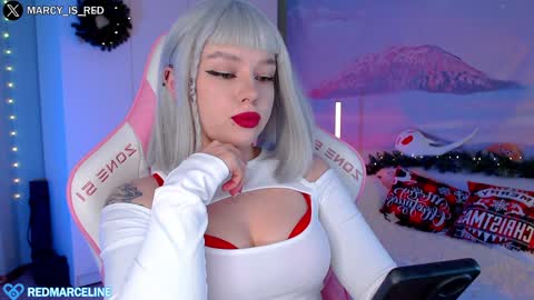 Snapshot of marceline_red chatting on December 18, 3:44 pm Lady Marceline online show from December 18, 3:44 pm