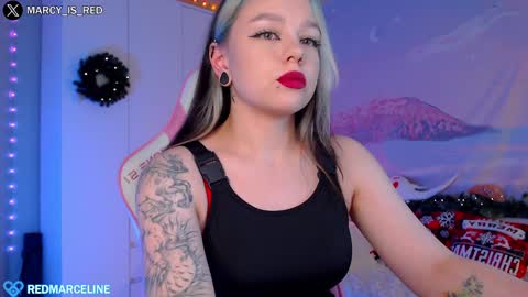 Snapshot of marceline_red chatting on December 12, 6:21 pm Lady Marceline online show from December 12, 6:21 pm