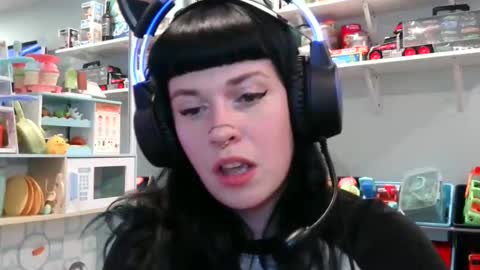 Snapshot of marcelinealtaria chatting on February 19, 5:38 am MarcelineAltaria online show from February 19, 5:38 am