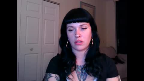 Snapshot of marcelinealtaria chatting on December 10, 4:13 am MarcelineAltaria online show from December 10, 4:13 am