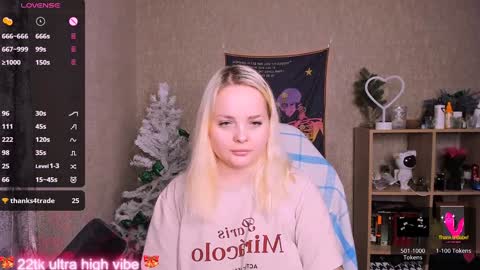 Snapshot of marcelinepeach chatting on January 14, 3:26 pm Sara online show from January 14, 3:26 pm