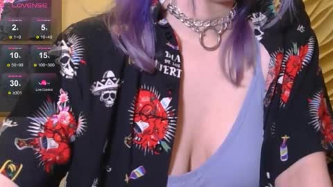 marci_n online show from October 3, 9:56 pm