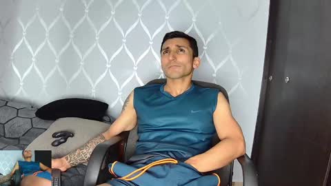 Snapshot of marckmuscle chatting on February 26, 1:57 am Marck Independent model online show from February 26, 1:57 am