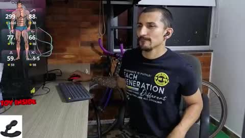 Snapshot of marckmuscle chatting on September 20, 4:26 am Marck Independent model online show from September 20, 4:26 am