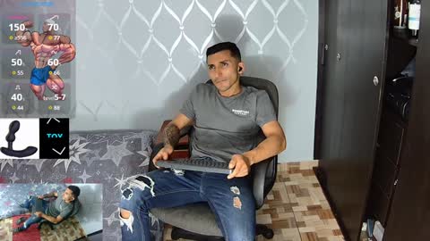 Snapshot of marckmuscle chatting on February 3, 2:03 am Marck Independent model online show from February 3, 2:03 am