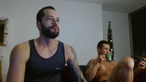 Snapshot of marcoandpolo01 chatting on December 13, 2:43 am Marco Polo online show from December 13, 2:43 am