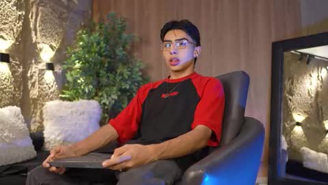 Marco and Ethan online show from October 20, 3:55 am