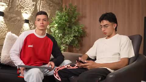 Marco and Ethan online show from October 2, 4:44 am