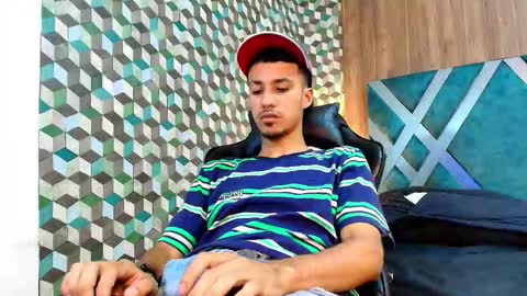 marcus_jeron online show from December 14, 9:54 pm