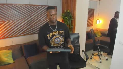 Snapshot of marcusblack_ chatting on March 6, 11:36 am Marcusssss online show from March 6, 11:36 am