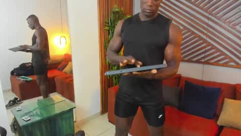 Snapshot of marcusblack_ chatting on March 10, 11:23 am Marcusssss online show from March 10, 11:23 am