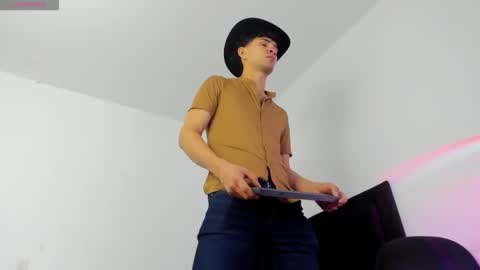 Marcus Independent Model online show from March 4, 8:00 am