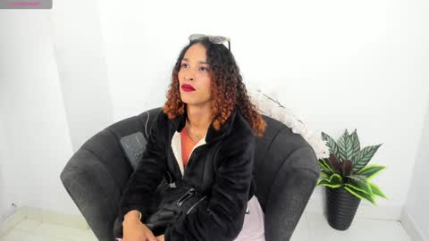 marfilastrom online show from February 5, 10:51 am