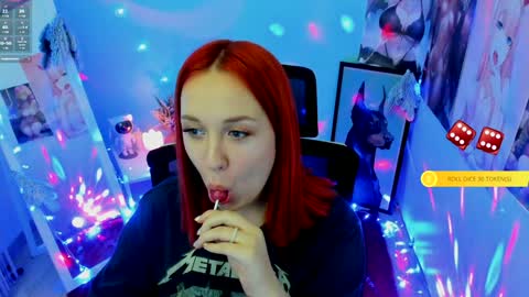 Snapshot of margaret_red chatting on January 3, 9:05 pm Margaret online show from January 3, 9:05 pm