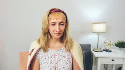 margaretmature online show from February 14, 1:18 pm