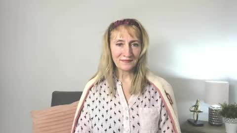 margaretmature online show from February 12, 7:35 pm