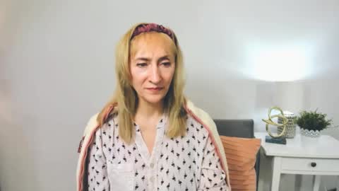 margaretmature online show from February 13, 8:03 pm