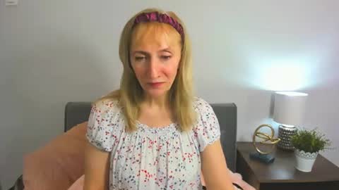 margaretmature online show from February 8, 6:12 am