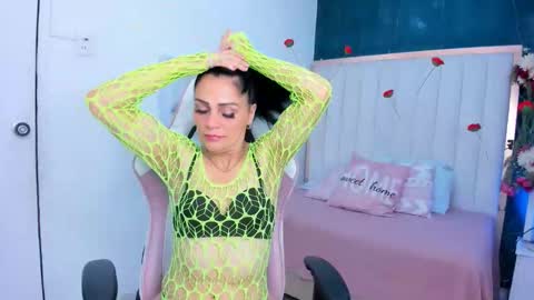 Margot  online show from February 17, 12:37 pm