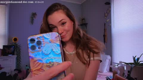 Snapshot of margotdiamond chatting on February 4, 8:06 pm online show from February 4, 8:06 pm